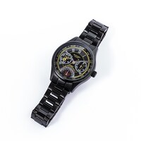 忍野忍モデルの腕時計。