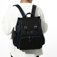 八九寺真宵モデルのバッグの使用イメージ。