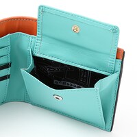 斧乃木余接モデルの財布。