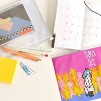 「オーロラポーチ」の使用例。