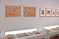 「長谷川町子の漫画創作秘話」の様子。