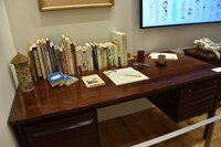 常設展示室「町子の生涯」の様子。