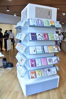 購買部・喫茶部の様子。