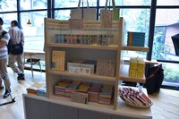 購買部・喫茶部の様子。