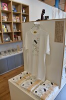 購買部・喫茶部の様子。