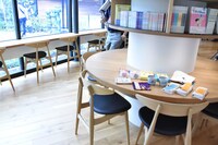 購買部・喫茶部の様子。