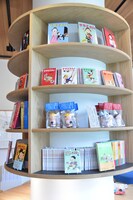 購買部・喫茶部の様子。