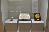 常設展示室「町子の生涯」の様子。