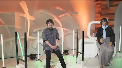 左から松岡禎丞、米たにヨシトモ監督。