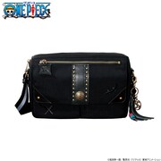 ルフィをイメージした「ワンピース ショルダーバッグ ＜STRONG THREE＞」。