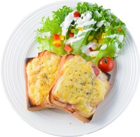 第2期メニューの「ロマンス小説!?クロックムッシュ」。