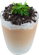 通期メニューのカタリナをイメージしたミルクティー。