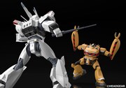 手前から「MODEROID AV-98イングラム」、「MODEROID ブルドッグセット」。