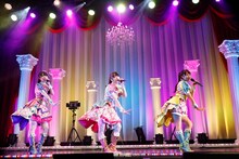 ミラクル☆キラッツ。左から厚木那奈美、林鼓子、久保田未夢。