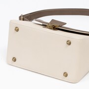 前田藤四郎モデル