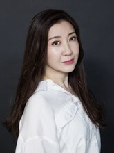 アンジェリカ・バーレイ役の西丸優子。