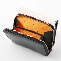 HE★VENS・桐生院ヴァンモデルの財布。