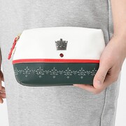 HE★VENS・鳳瑛一モデルのポーチ。