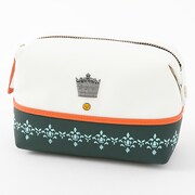 HE★VENS・桐生院ヴァンモデルのポーチ。