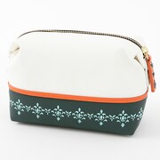 HE★VENS・桐生院ヴァンモデルのポーチ。