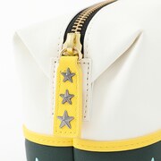 HE★VENS・帝ナギモデルのポーチ。