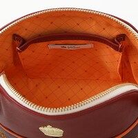 ST☆RISH・神宮寺レンモデルのポーチ。