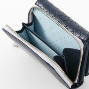 QUARTET NIGHT・カミュモデルの財布。