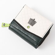HE★VENS・天草シオンモデルの財布。
