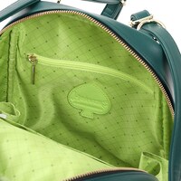 HE★VENS・天草シオンモデルのリュック。