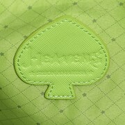 HE★VENS・天草シオンモデルのリュック。