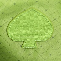 HE★VENS・天草シオンモデルのリュック。