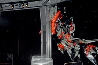 全長18ｍのモニターには宇宙空間を思わせる映像が映される。