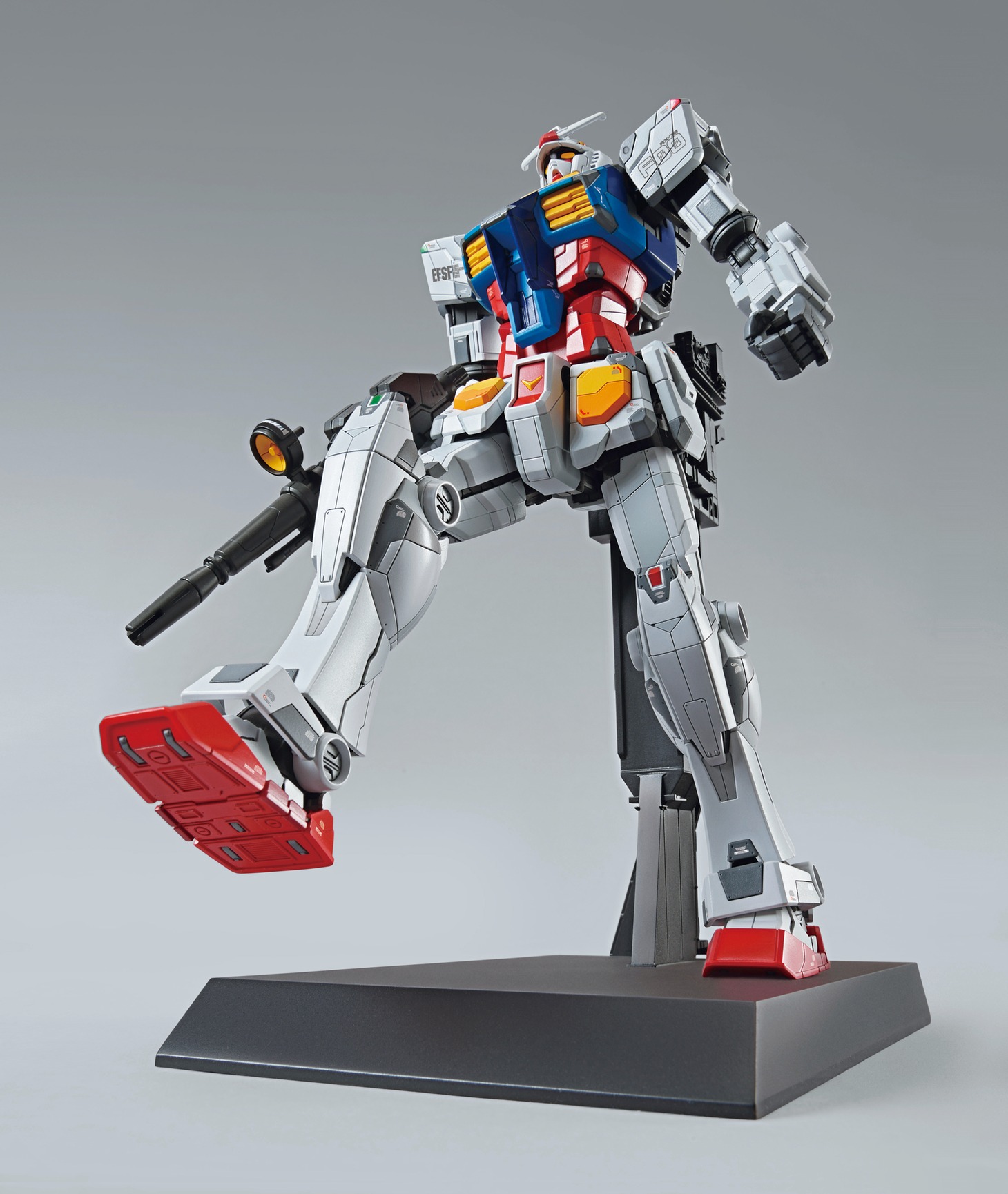 「1/100 RX-78F00 ガンダム」