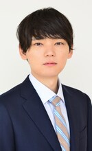 古川雄輝扮する新田啓太。 (c)「働かざる者たち」製作委員会