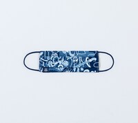 「日に流れて橋に行く」のオリジナルマスク。