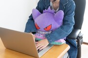 「ポケモン」ゲンガーのPCクッション、アームレストにゴーストポケモンをデザイン