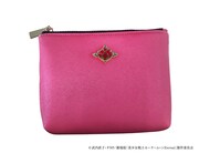 店頭で販売される「ワンポイントポーチ」。