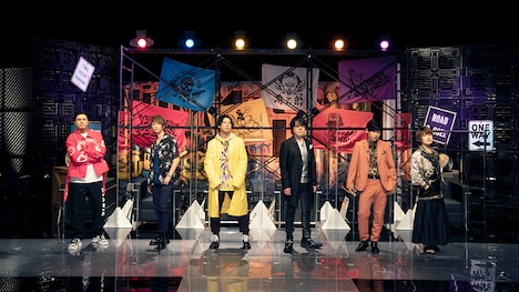 「ヒプノシスマイク5thライブBD/DVD発売記念!ディビジョンリーダー大集結SP」の様子。