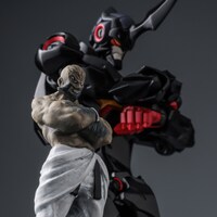 ロージェノムのフィギュアと「プライオボット 天元突破グレンラガン ラゼンガン」。