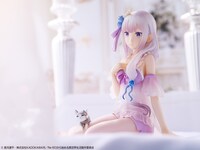 B賞の「エミリア フィギュア」。