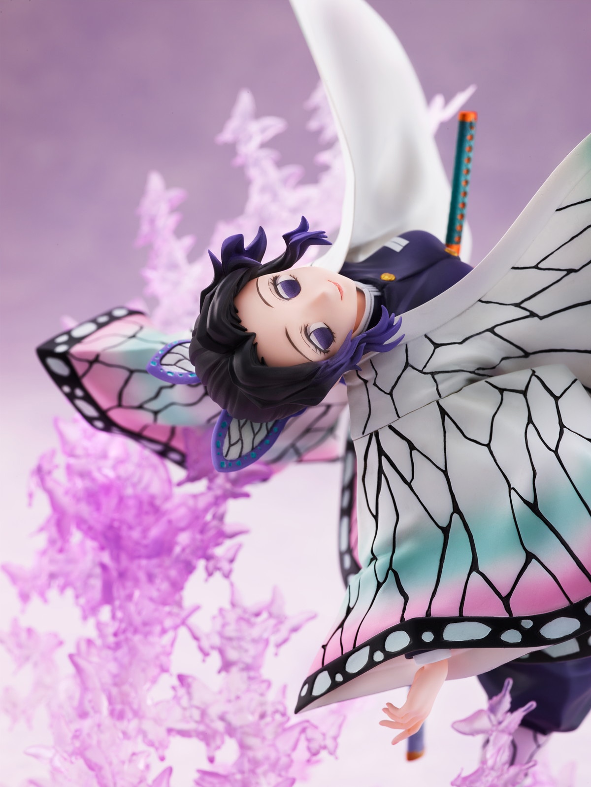 「鬼滅の刃 胡蝶しのぶ 1/8スケールフィギュア」