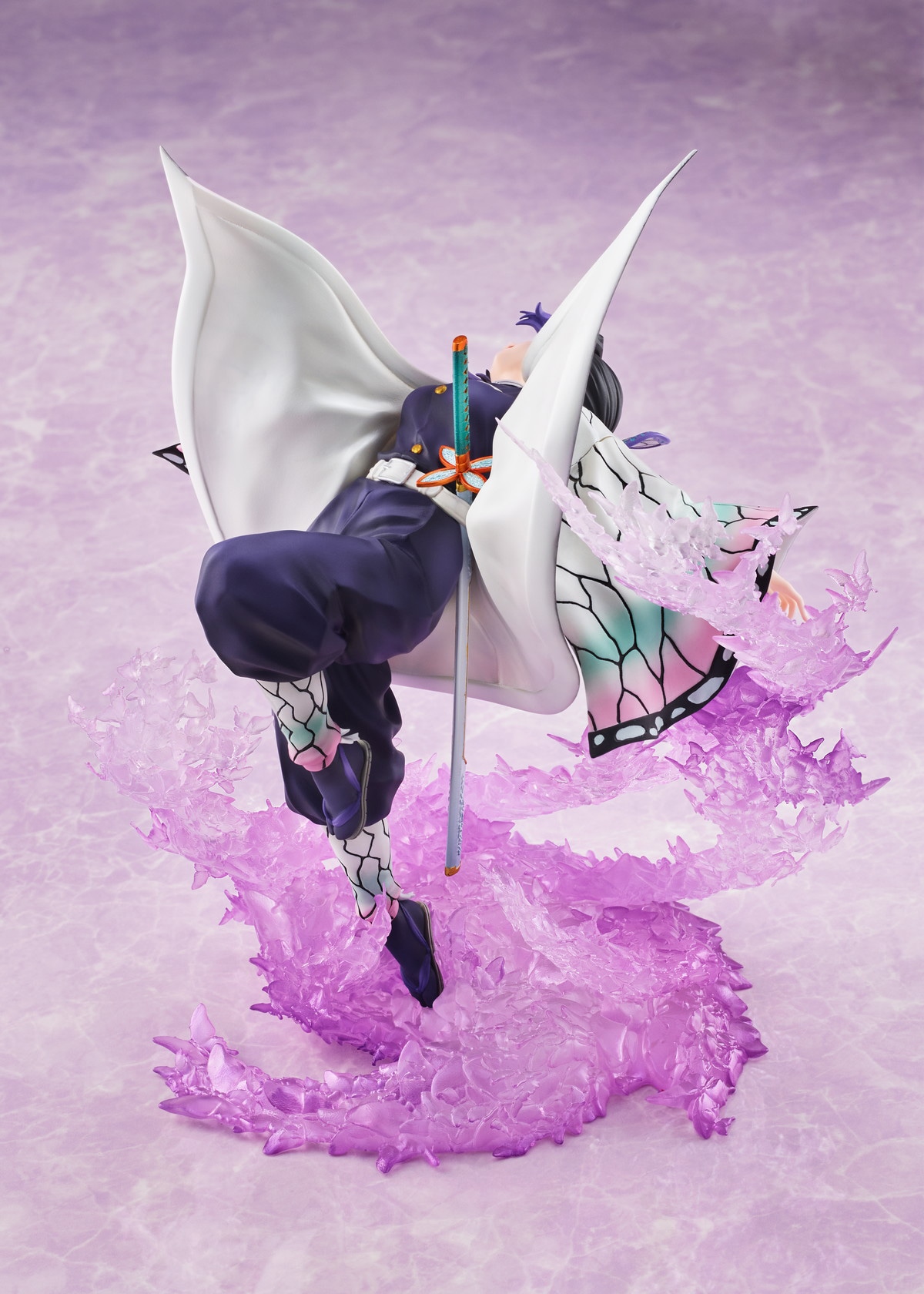 「鬼滅の刃 胡蝶しのぶ 1/8スケールフィギュア」
