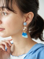 「おジャ魔女どれみ フリルイヤリング/ピアス」あいこモデル使用イメージ。