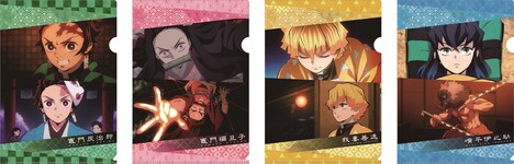 第1弾のクリアファイル。