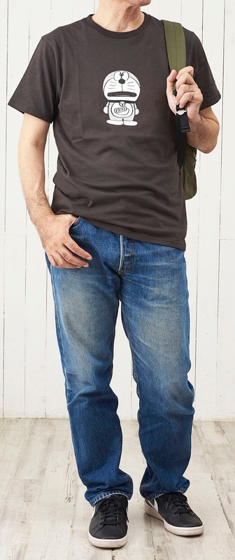 「Tシャツ（代用シール柄）」の着用イメージ。