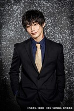 久保田秀敏扮するスティーブン・A・スターフェイズ。