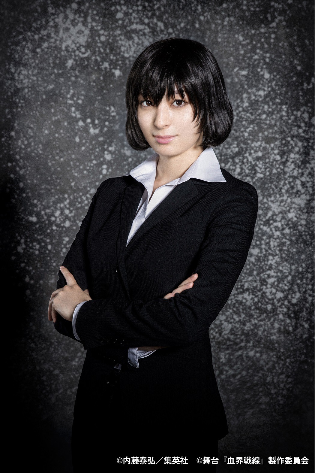 長尾寧音扮するチェイン・皇。