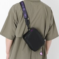 中野二乃モデルのバッグの使用イメージ。