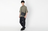 中野四葉モデルのバッグの使用イメージ。