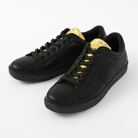 中野一花モデルのシューズ。